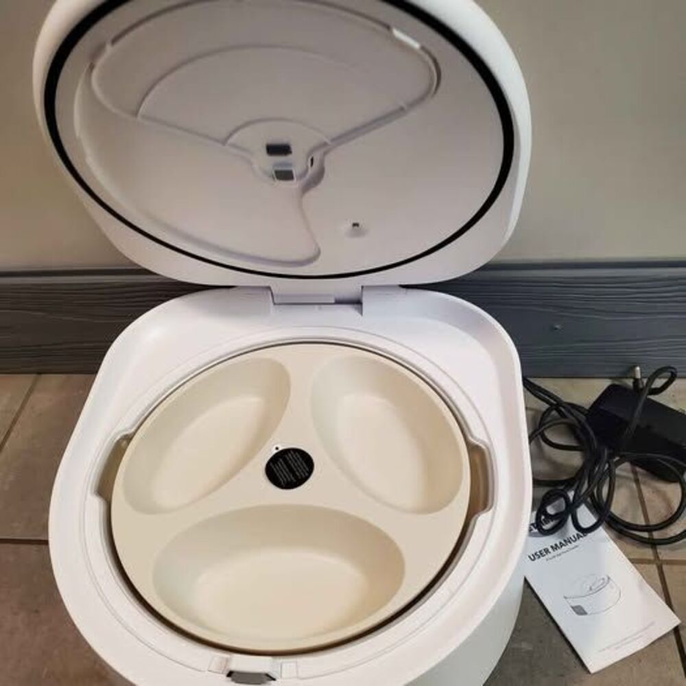 NEW. WHITE. PLASTIC BOWL. PETLIBRO POLAR SMART PET CAT WET FOOD FEEDER 3-MEAL - Picture 2 of 7